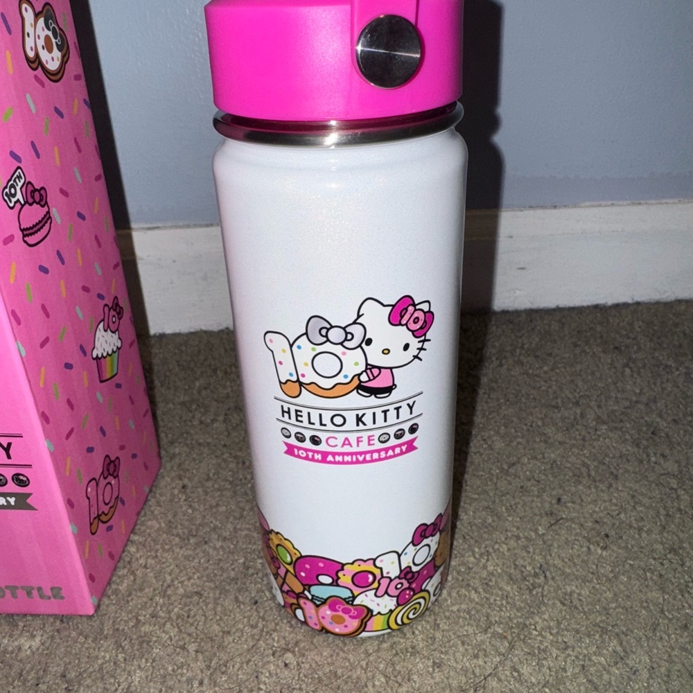 Hello Kitty Pink 10th Anniversary Cafe 18 Ounce Water Bottle